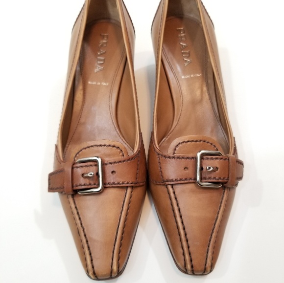 Prada 1.5" leather heels 5 - Picture 3 of 7